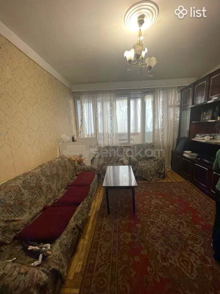 2 Սենյականոց Բնակարան Քարե Շենքում, 65քմ, 2/5 հարկ, Նորմալ Վիճակում