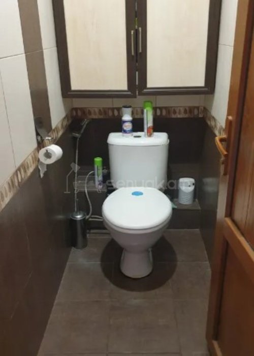 4 Սենյականոց Բնակարան Քարե Շենքում, 102քմ, 5/5 հարկ, Կոսմետիկ Վերանորոգված