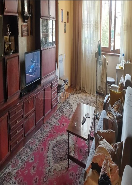 4 Սենյականոց Բնակարան Քարե Շենքում, 102քմ, 5/5 հարկ, Կոսմետիկ Վերանորոգված