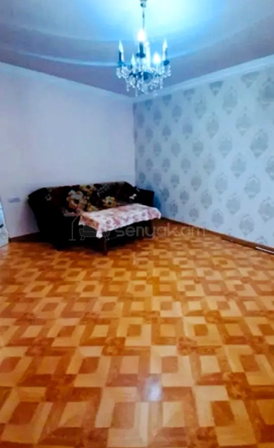 7 Սենյականոց Բնակարան Քարե Շենքում, 80քմ, 2/5 հարկ, Կապիտալ Վերանորոգված