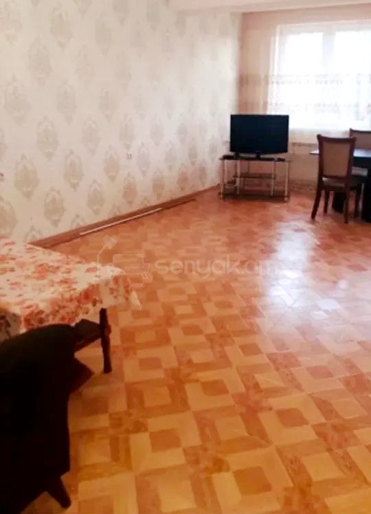 7 Սենյականոց Բնակարան Քարե Շենքում, 80քմ, 2/5 հարկ, Կապիտալ Վերանորոգված