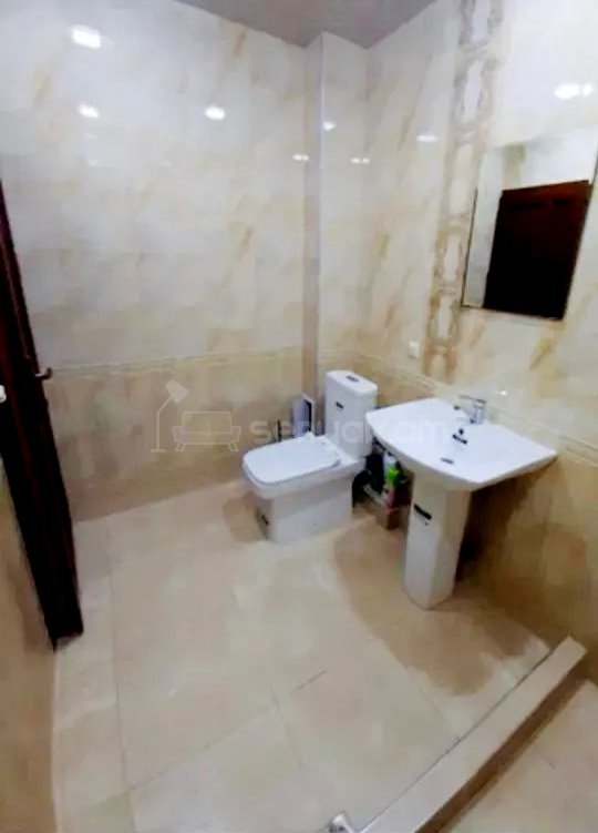 7 Սենյականոց Բնակարան Քարե Շենքում, 80քմ, 2/5 հարկ, Կապիտալ Վերանորոգված