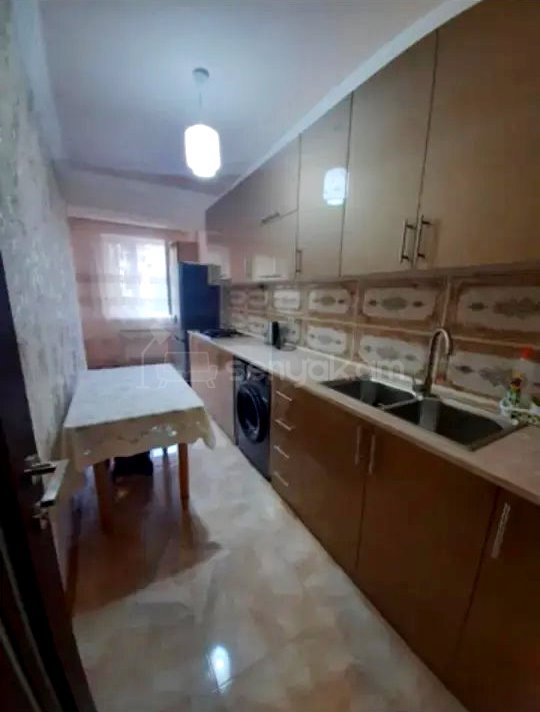 7 Սենյականոց Բնակարան Քարե Շենքում, 80քմ, 2/5 հարկ, Կապիտալ Վերանորոգված