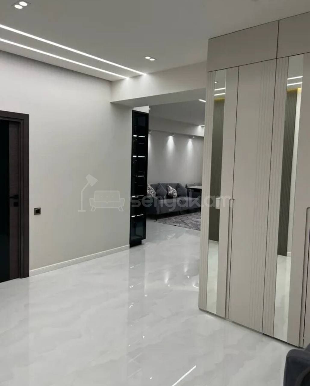 3 Սենյականոց Բնակարան Նորակառույցում, 70քմ, 13/15 հարկ, Կապիտալ Վերանորոգված, Կահավորված, Արևկող