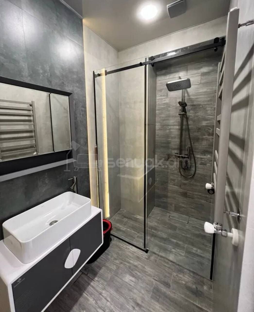 3 Սենյականոց Բնակարան Նորակառույցում, 70քմ, 13/15 հարկ, Կապիտալ Վերանորոգված, Կահավորված, Արևկող