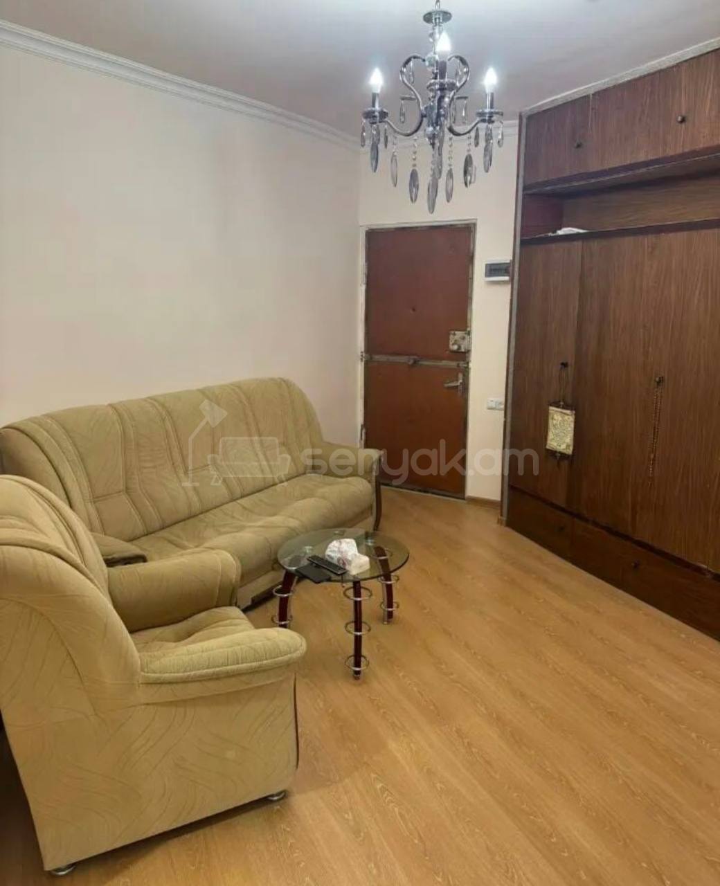 3 Սենյականոց Բնակարան, 95քմ, 13/16 հարկ, Նորմալ Վիճակում, Կահավորված, Արևկող