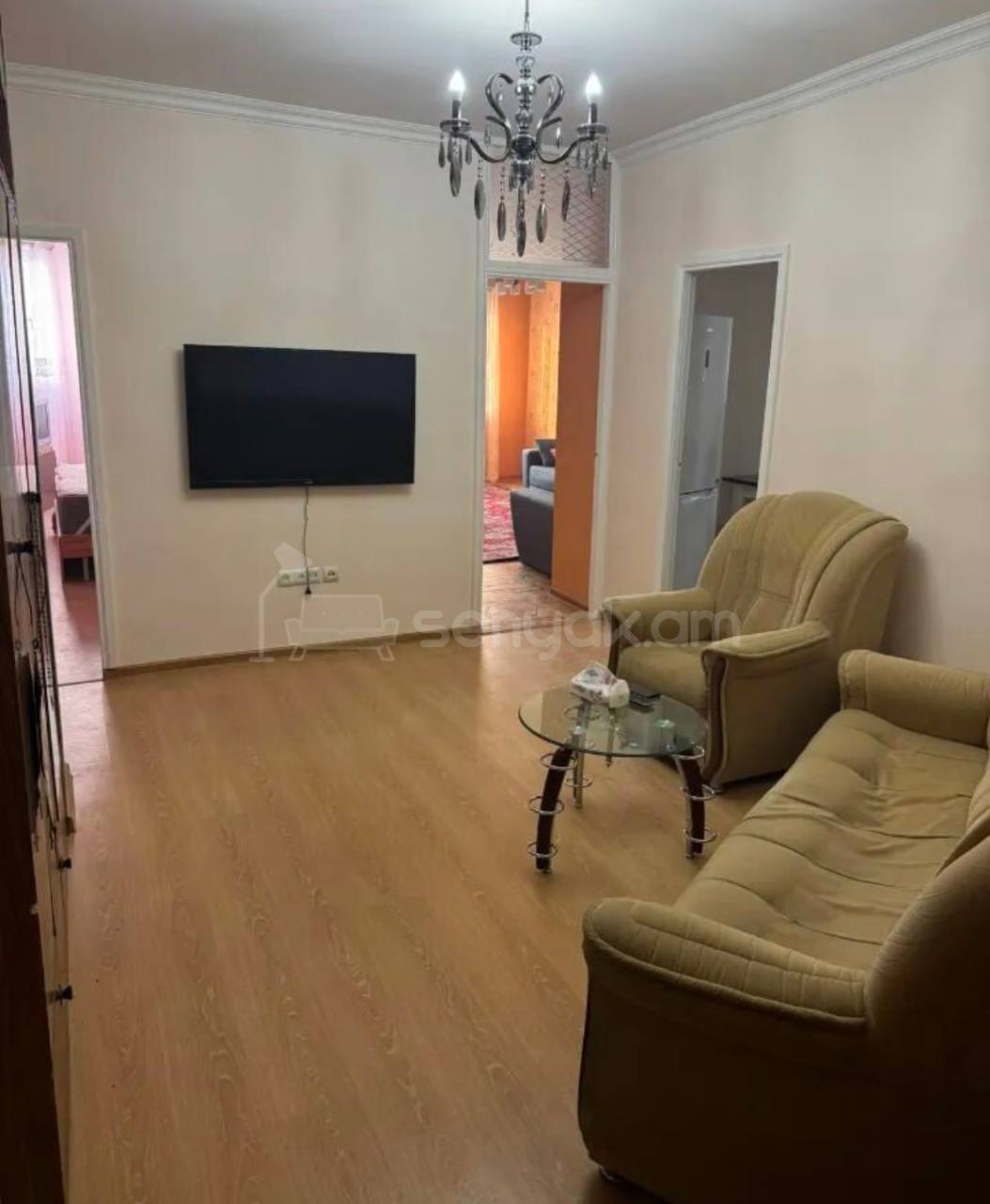 3 Սենյականոց Բնակարան, 95քմ, 13/16 հարկ, Նորմալ Վիճակում, Կահավորված, Արևկող