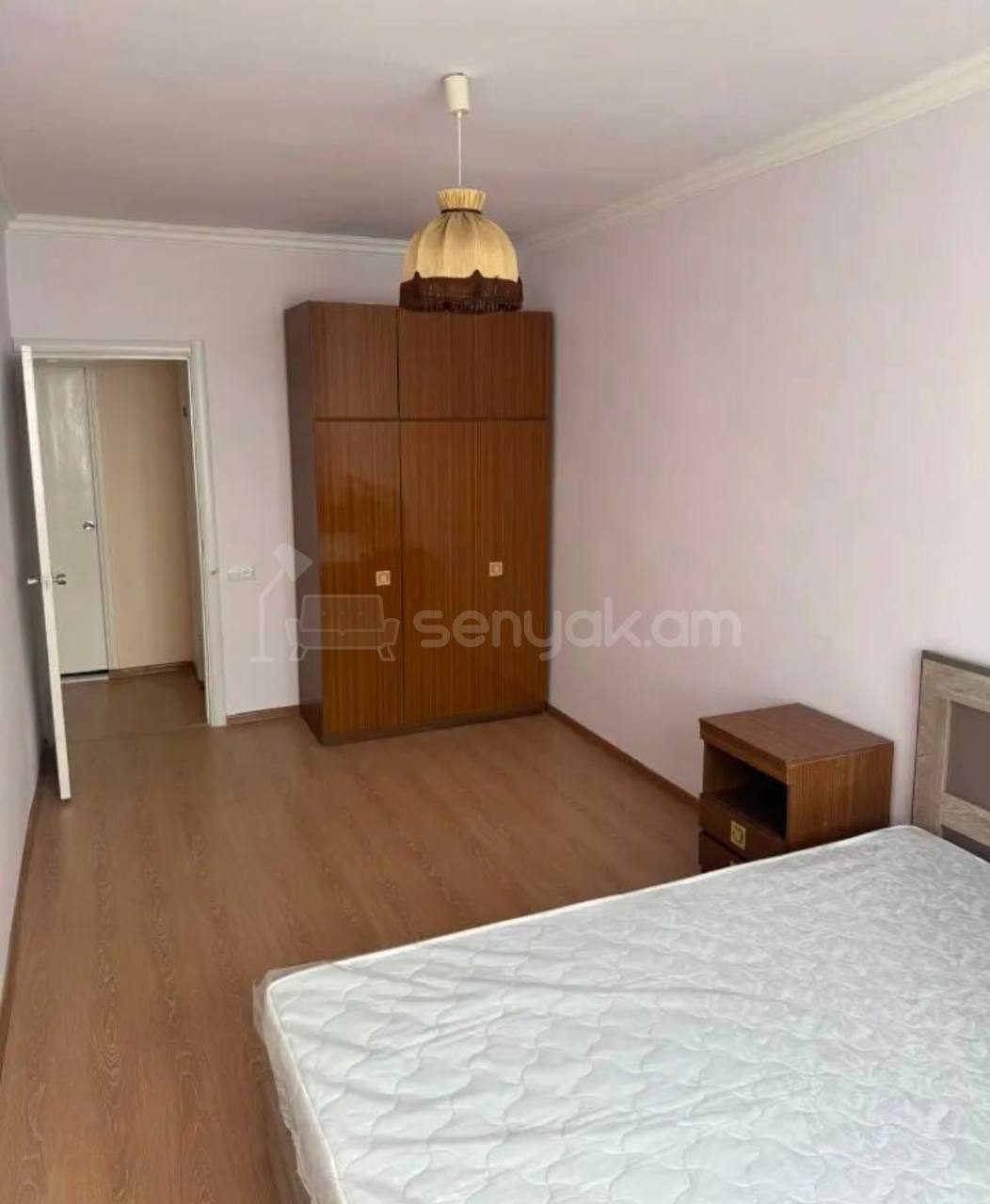 3 Սենյականոց Բնակարան, 95քմ, 13/16 հարկ, Նորմալ Վիճակում, Կահավորված, Արևկող