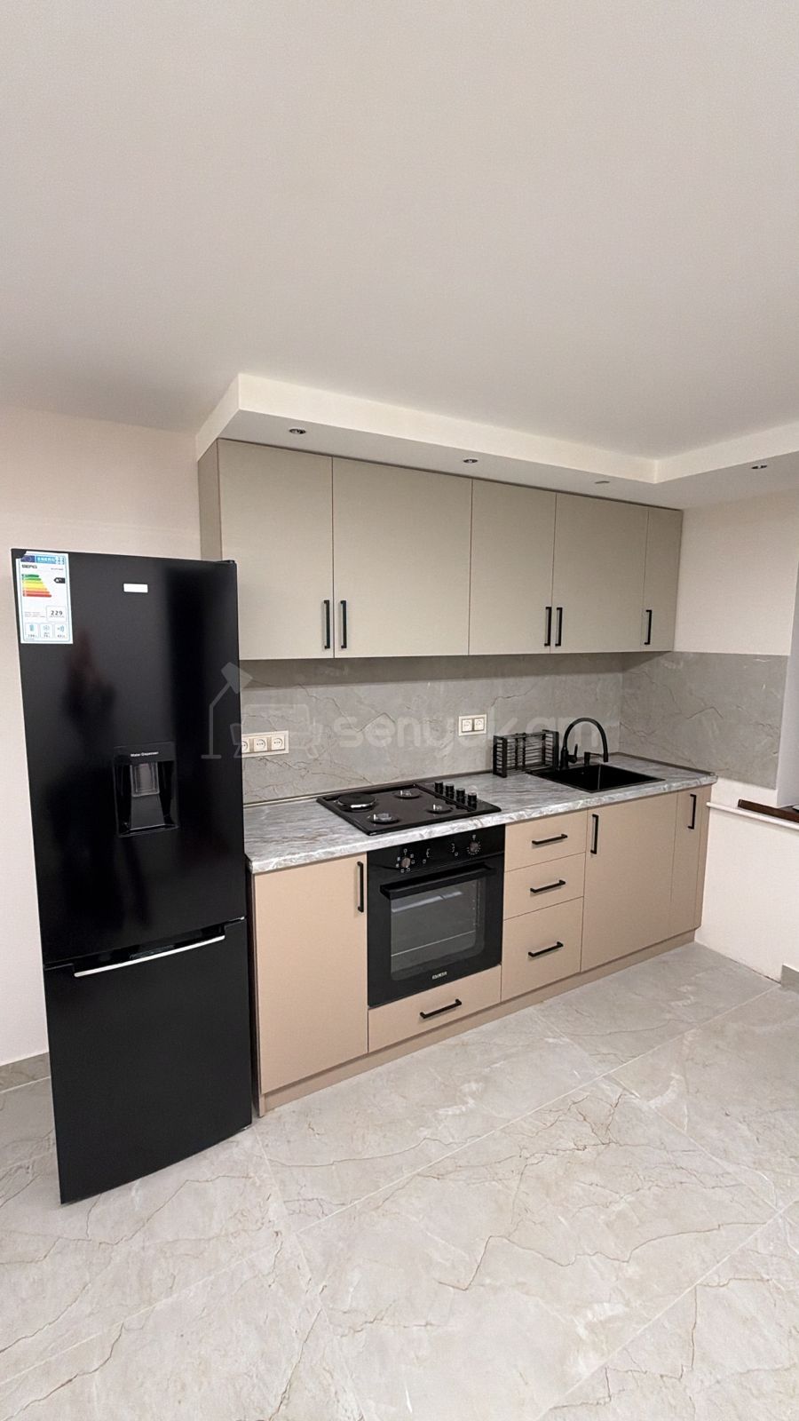 2 Սենյականոց Բնակարան Քարե Շենքում, 60քմ, 1/3 հարկ, Կապիտալ Վերանորոգված, Կահավորված