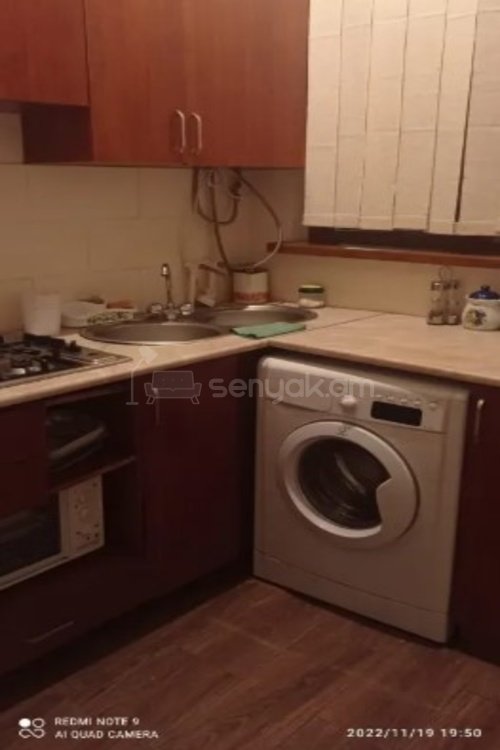 2 Սենյականոց Բնակարան Քարե Շենքում, 52քմ, 1/3 հարկ, Կոսմետիկ Վերանորոգված, Կահավորված, Արևկող