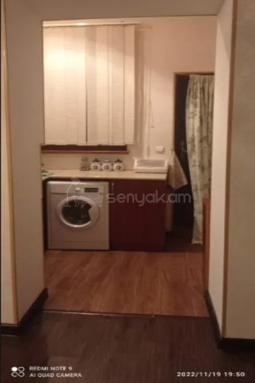 2 Սենյականոց Բնակարան Քարե Շենքում, 52քմ, 1/3 հարկ, Կոսմետիկ Վերանորոգված, Կահավորված, Արևկող