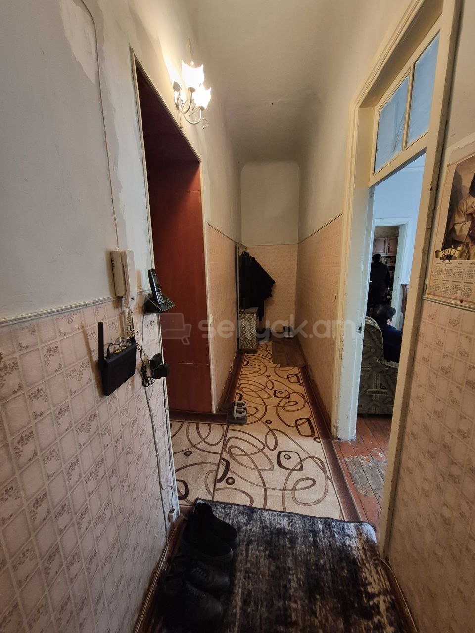 4 Սենյականոց Բնակարան Քարե Շենքում, 85քմ, 1/4 հարկ, Պետական Վիճակում