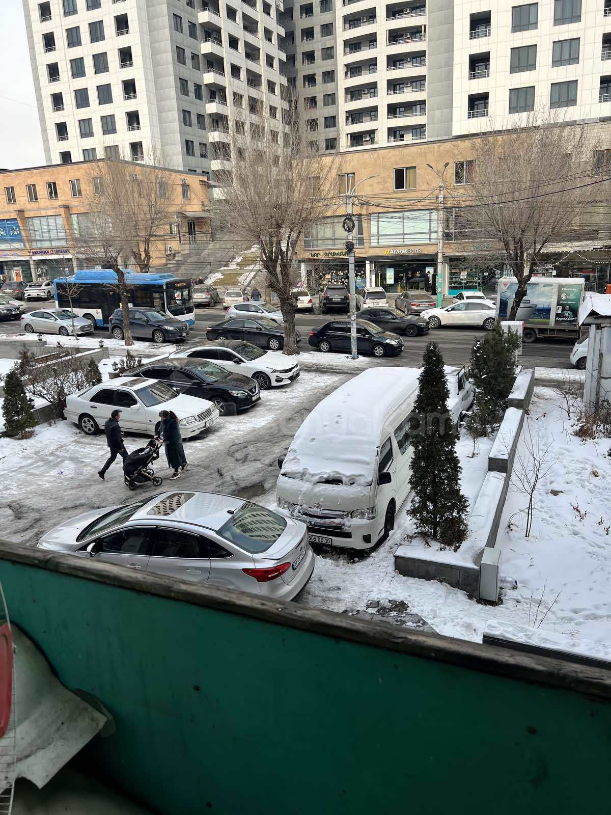 2 Սենյականոց Բնակարան Քարե Շենքում, 65քմ, 2/5 հարկ, Նորմալ Վիճակում