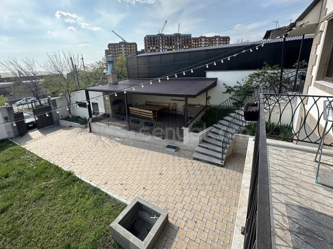 6 Սենյականոց Շքեղ Առանձնատուն, 250քմ, Կահավորված, Լողավազանով