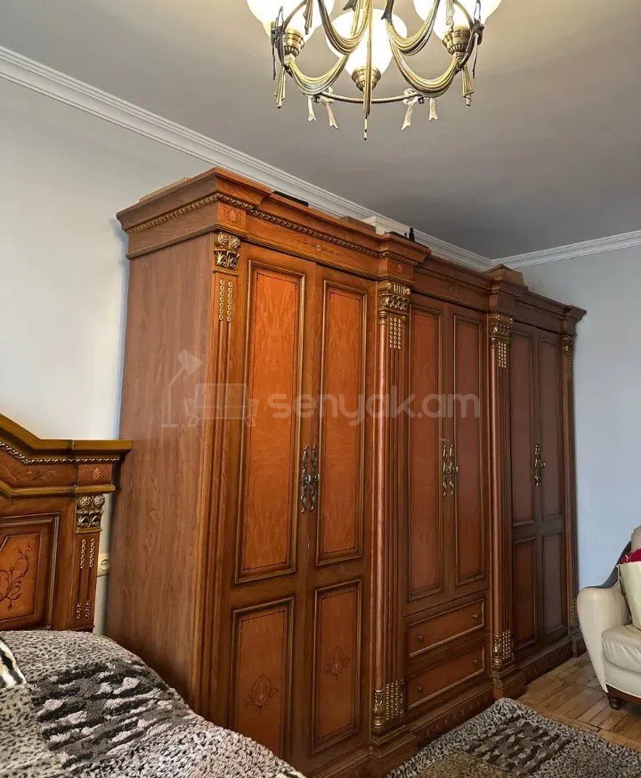 2 Սենյականոց Բնակարան Քարե Շենքում, 65քմ, 5/5 հարկ, Կապիտալ Վերանորոգված