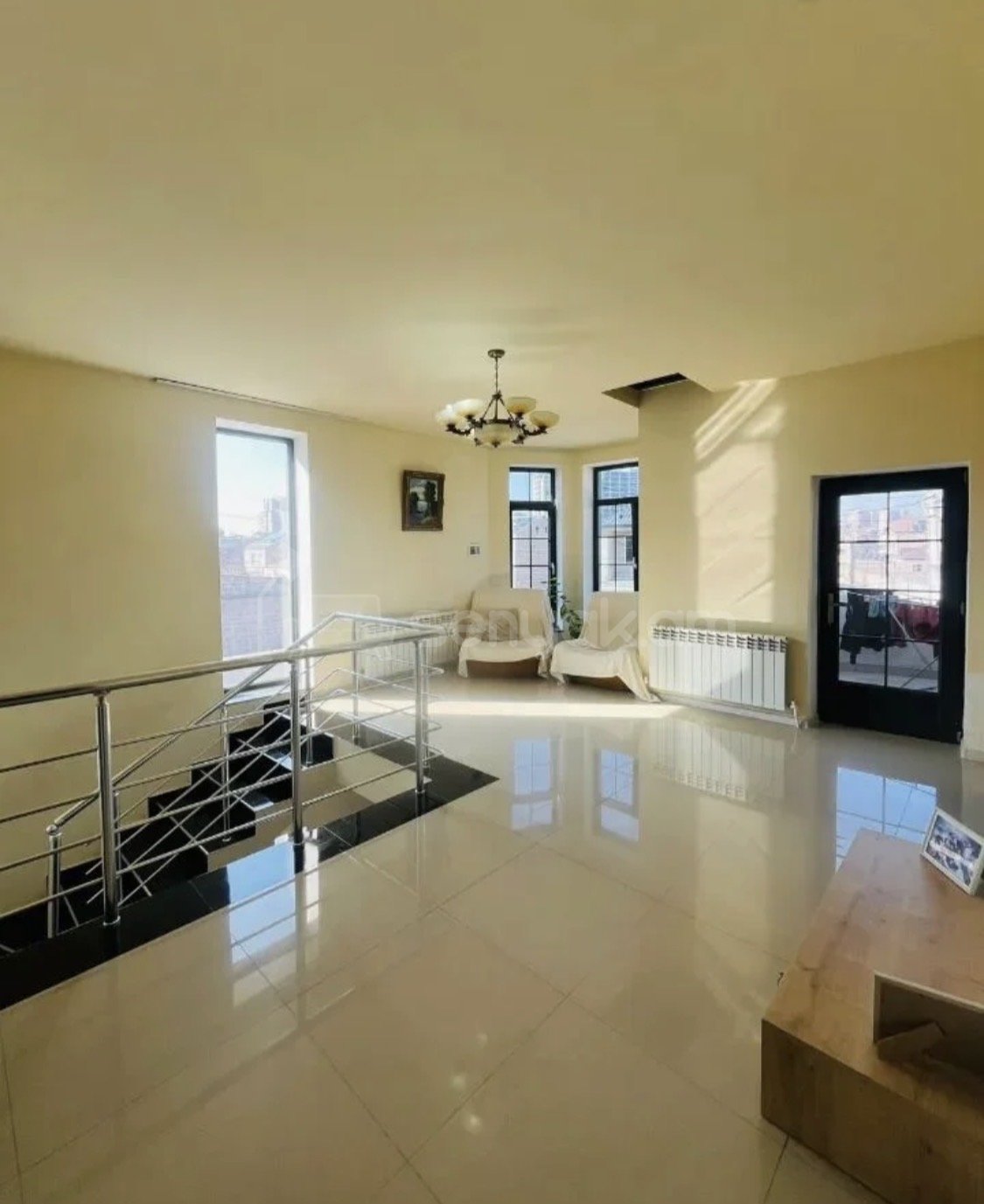 4 Սենյականոց Սեփական Տուն, 200քմ, Կապիտալ Վերանորոգված