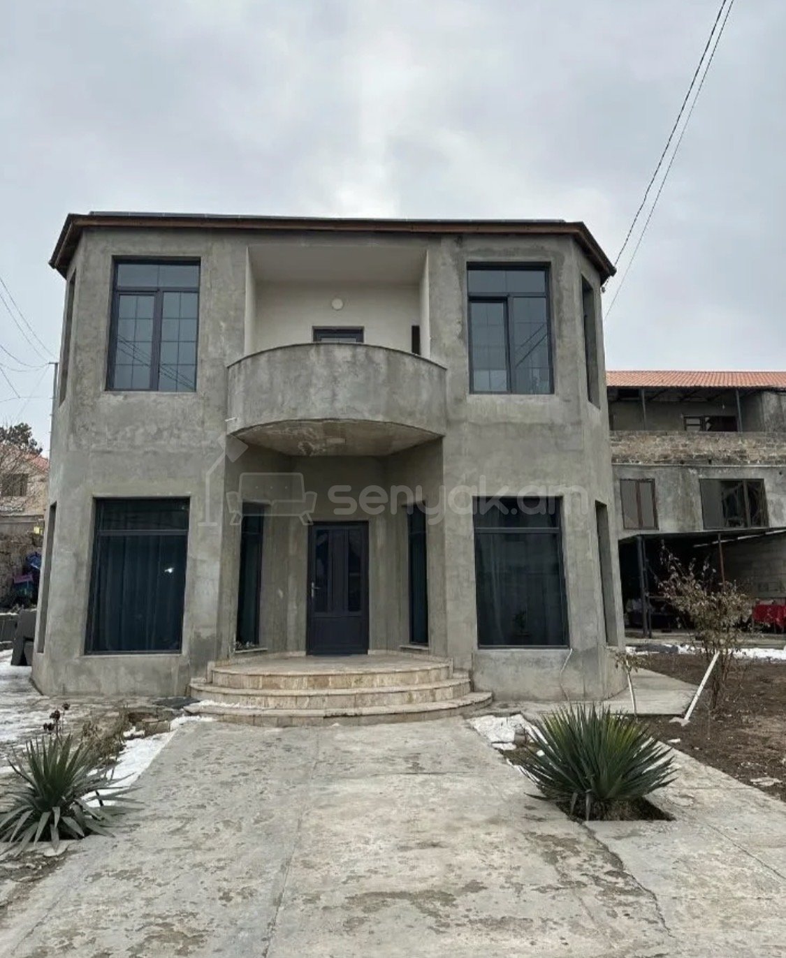 4 Սենյականոց Սեփական Տուն, 200քմ, Կապիտալ Վերանորոգված