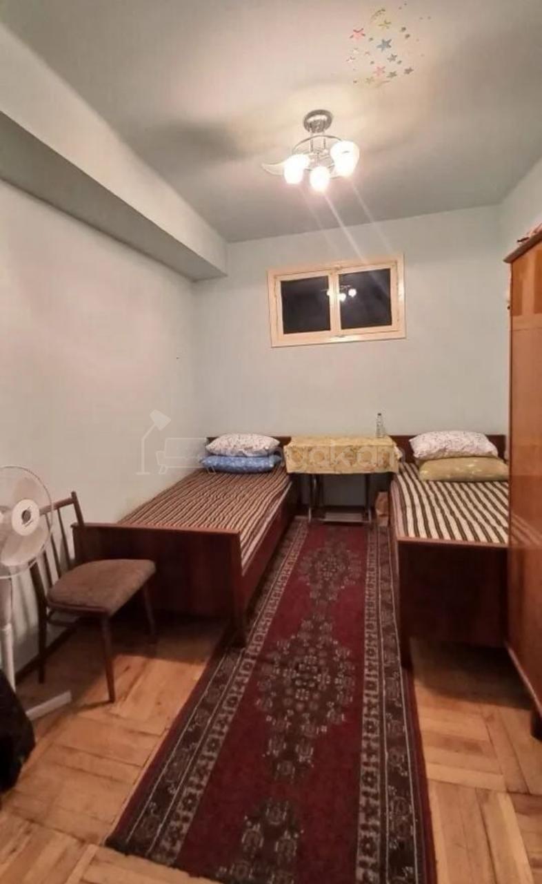 3 Սենյականոց Բնակարան, 70քմ, 4/9 հարկ, Նորմալ Վիճակում