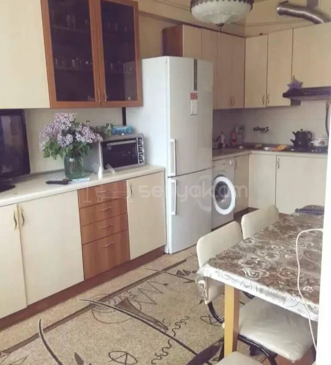 3 Սենյականոց Բնակարան, 90քմ, 1/10 հարկ, Նորմալ Վիճակում, Կահավորված, Արևկող