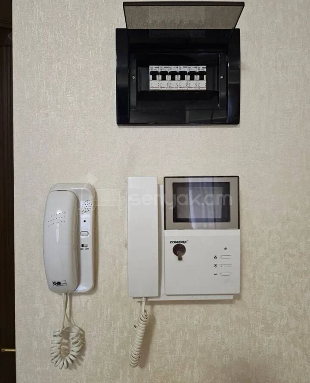 2 Սենյականոց Բնակարան Քարե Շենքում, 40քմ, 3/5 հարկ, Դիզայներական Վերանորոգված, Կահավորված, Արևկող