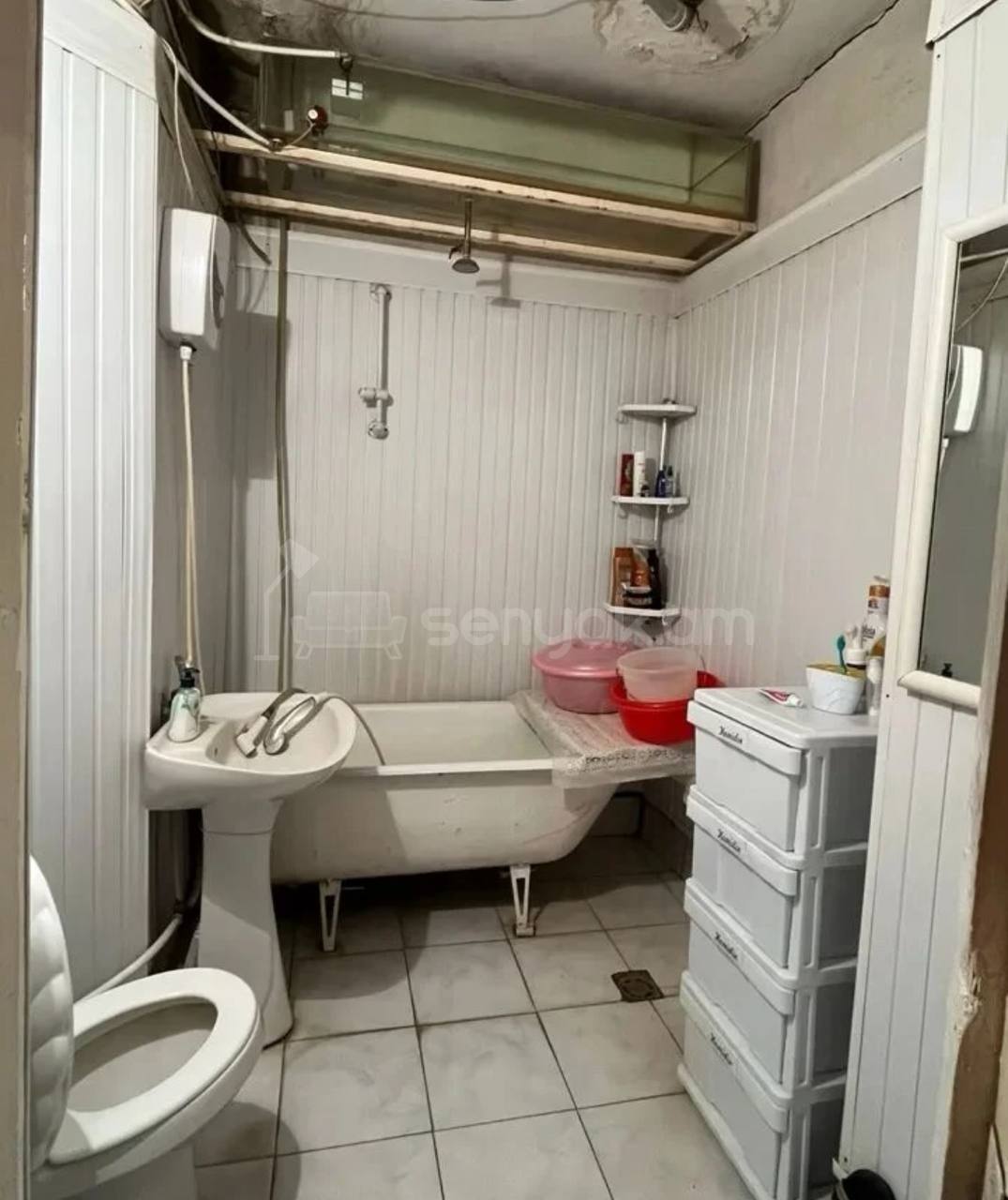 3 Սենյականոց Բնակարան, 70քմ, 12/16 հարկ, Նորմալ Վիճակում, Կահավորված, Արևկող