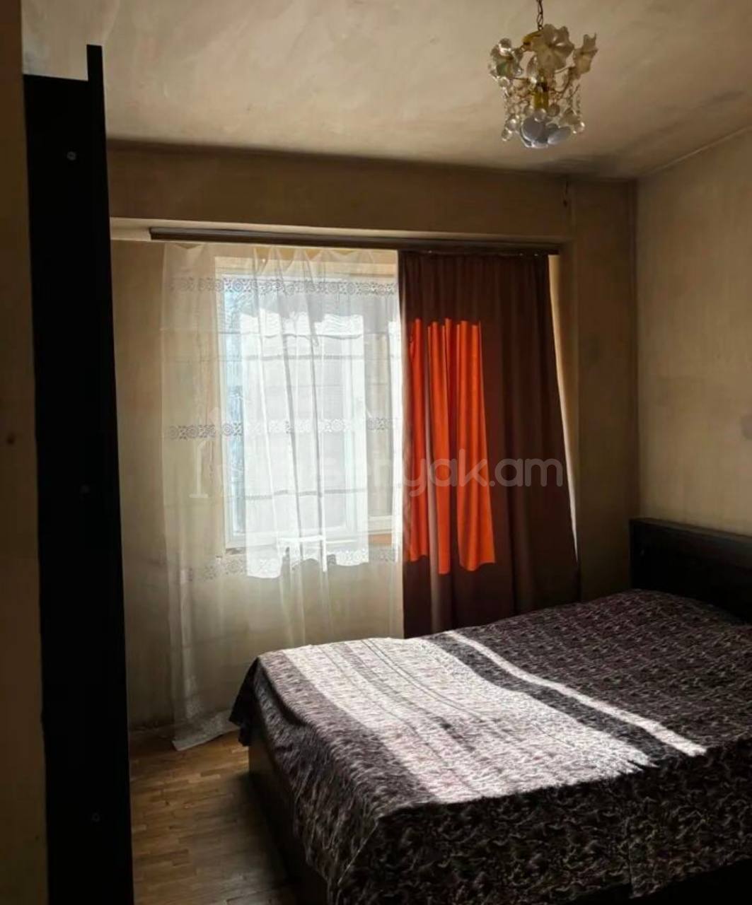 4 Սենյականոց Բնակարան, 105քմ, 13/16 հարկ, Նորմալ Վիճակում, Կահավորված, Արևկող