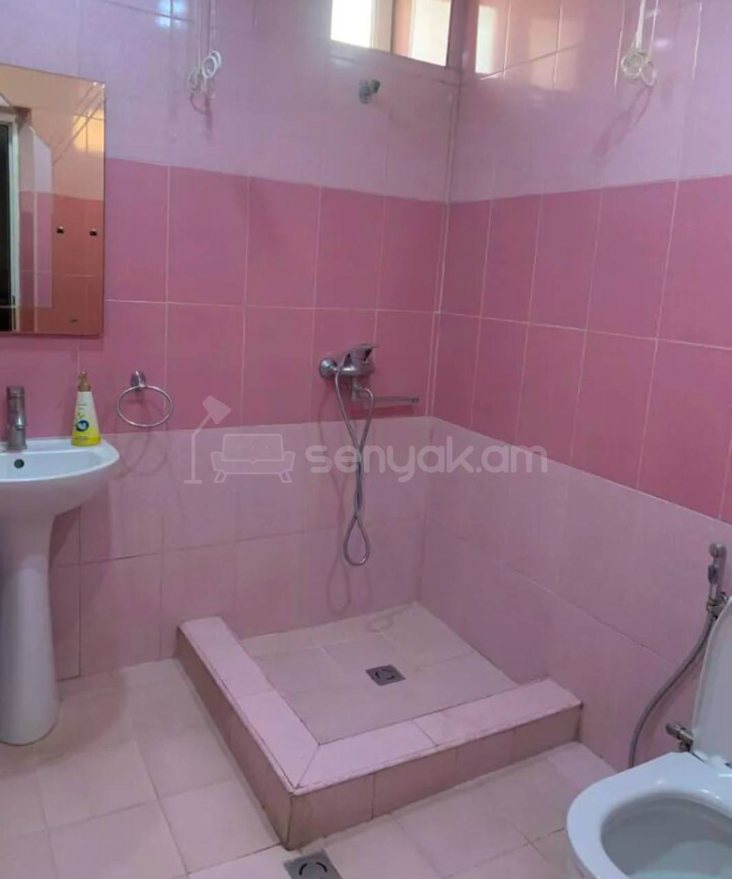 2 Սենյականոց Սեփական Տուն, 80քմ, Նորմալ Վիճակում, Կահավորված