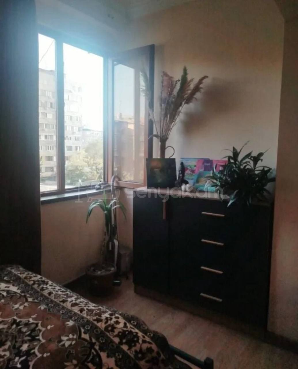 3 Սենյականոց Բնակարան, 80քմ, 4/9 հարկ, Նորմալ Վիճակում