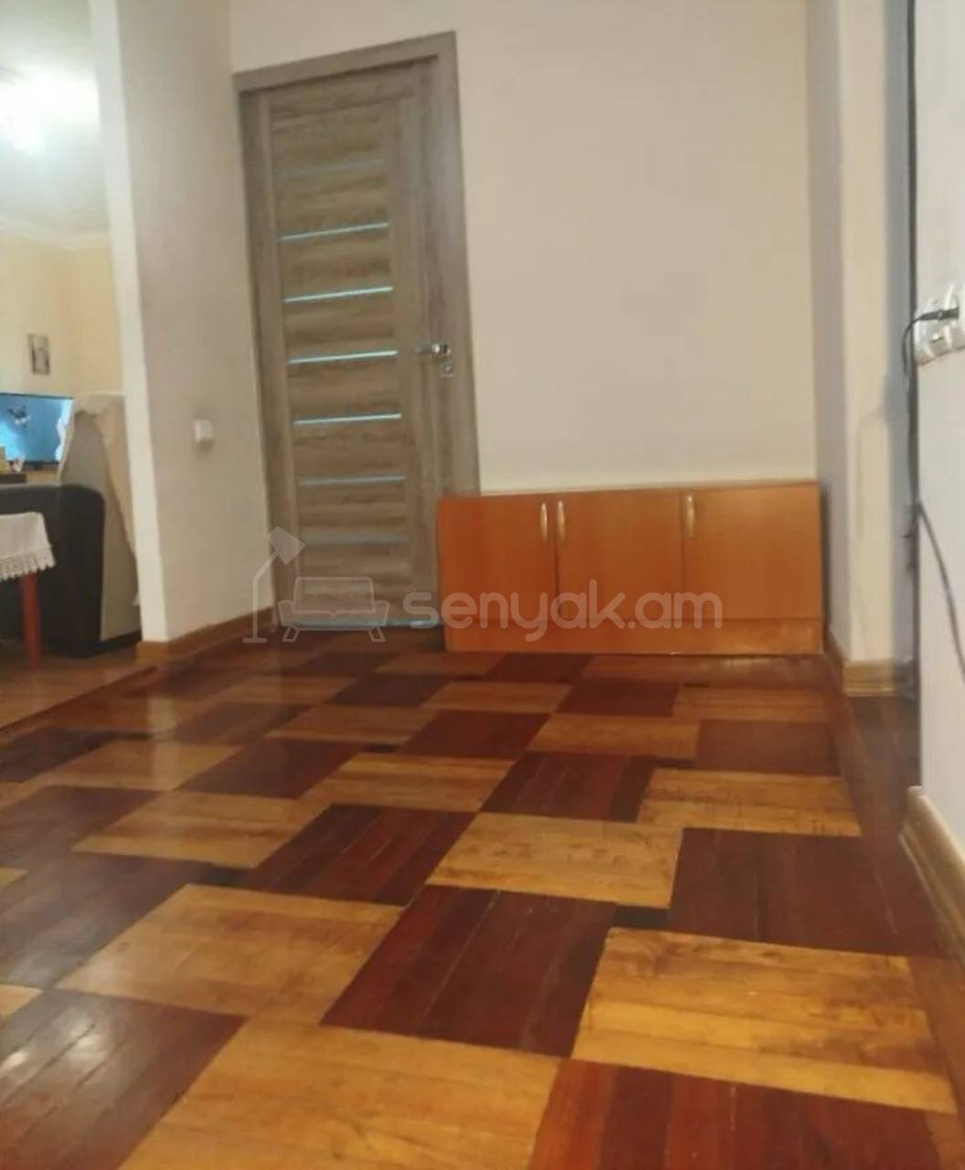 3 Սենյականոց Բնակարան, 80քմ, 4/9 հարկ, Նորմալ Վիճակում