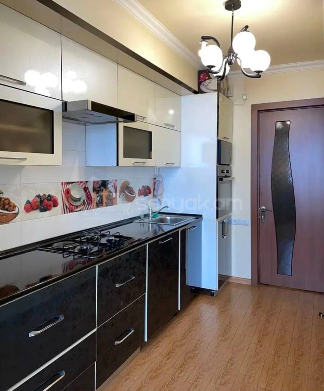 3 Սենյականոց Բնակարան, 80քմ, 9/16 հարկ, Դիզայներական Վերանորոգված