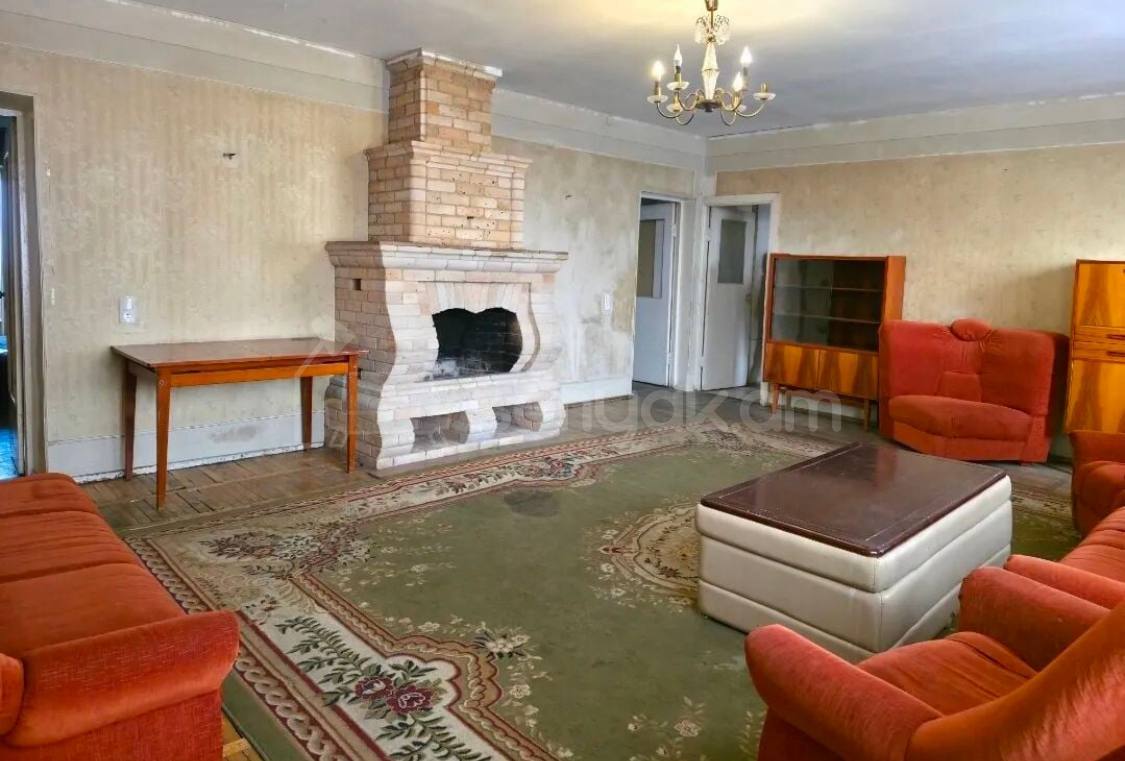 4 Սենյականոց Բնակարան Քարե Շենքում, 115քմ, 5/5 հարկ, Նորմալ Վիճակում, Կահավորված, Արևկող