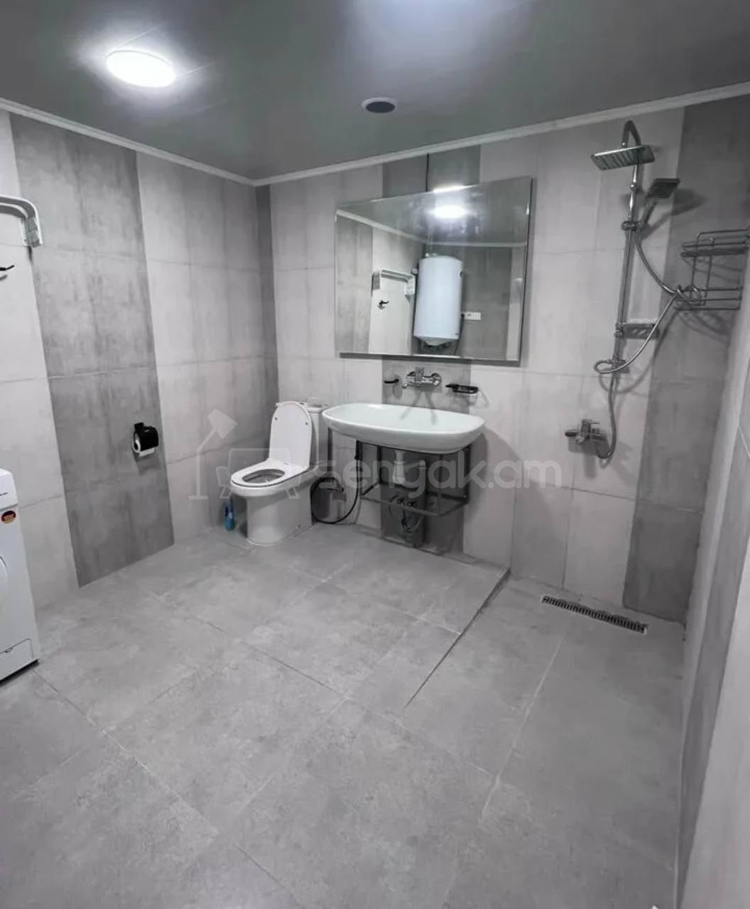 3 Սենյականոց Սեփական Տուն, 100քմ, Նորմալ Վիճակում, Կահավորված