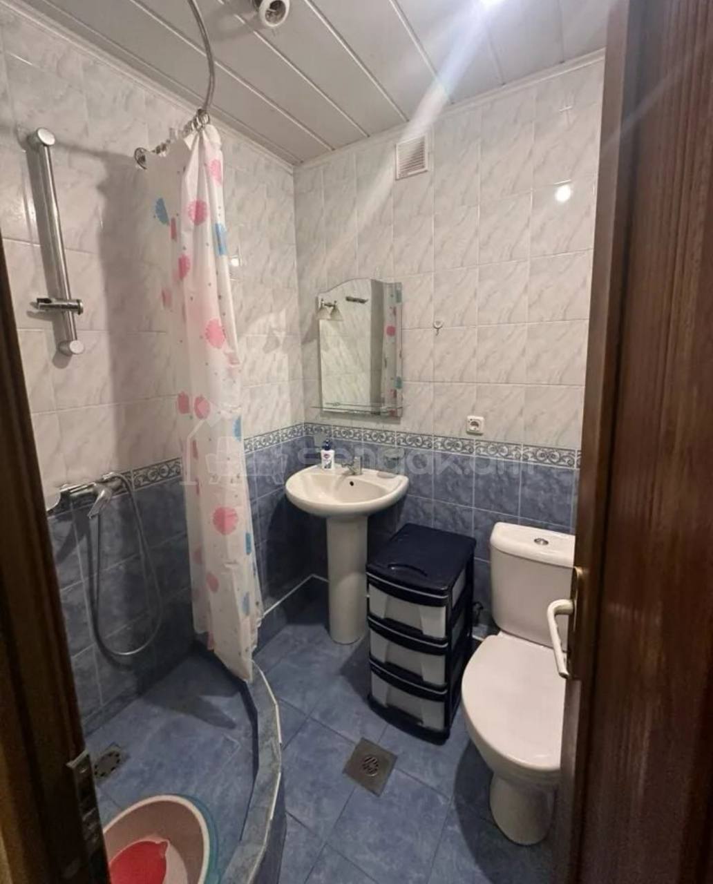 2 Սենյականոց Բնակարան, 50քմ, 3/3 հարկ, Նորմալ Վիճակում, Կահավորված, Արևկող