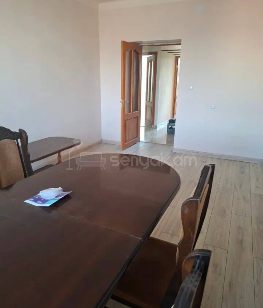 3 Սենյականոց Բնակարան Քարե Շենքում, 70քմ, 2/4 հարկ, Կապիտալ Վերանորոգված, Կահավորված, Արևկող