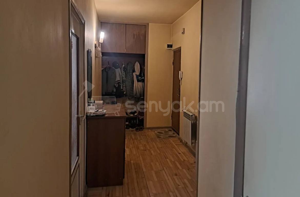 3 Սենյականոց Բնակարան, 78քմ, 4/9 հարկ, Նորմալ Վիճակում