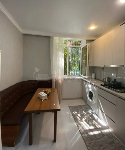 1 Սենյականոց Բնակարան Քարե Շենքում, 37քմ, 1/5 հարկ, Կապիտալ Վերանորոգված, Կահավորված, Արևկող