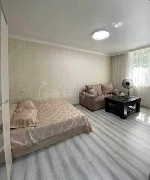 1 Սենյականոց Բնակարան Քարե Շենքում, 37քմ, 1/5 հարկ, Կապիտալ Վերանորոգված, Կահավորված, Արևկող