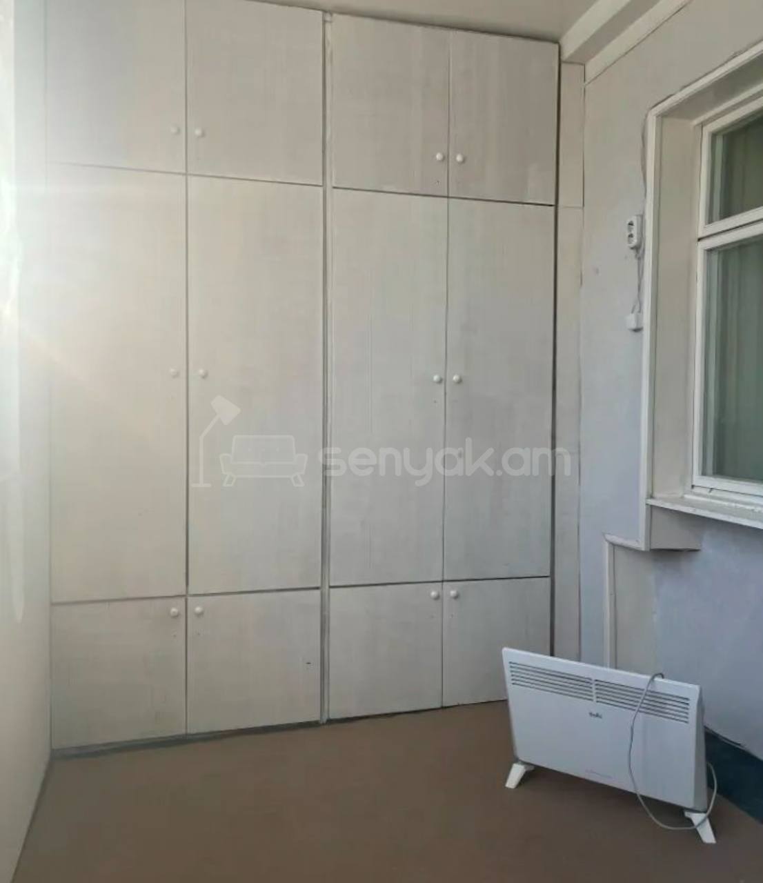 2 Սենյականոց Բնակարան Քարե Շենքում, 55քմ, 2/5 հարկ, Կոսմետիկ Վերանորոգված, Կահավորված, Արևկող