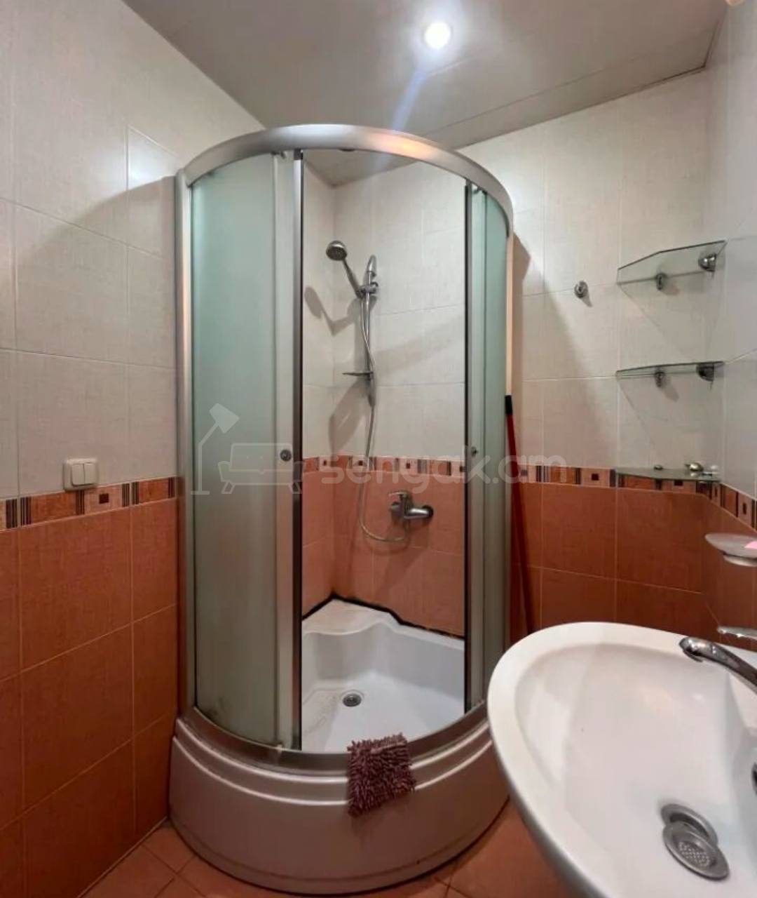 2 Սենյականոց Բնակարան Քարե Շենքում, 55քմ, 2/5 հարկ, Կոսմետիկ Վերանորոգված, Կահավորված, Արևկող