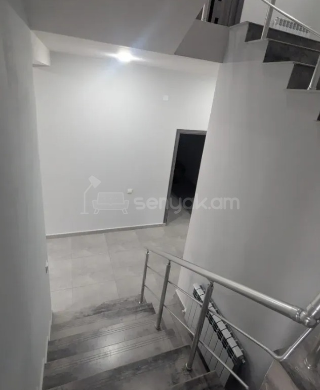 Նորակառույց Օֆիսային Տարածք, 237քմ