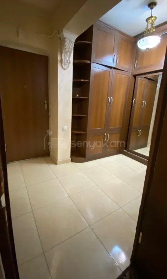 3 Սենյականոց Բնակարան, 70քմ, 6/9 հարկ, Նորմալ Վիճակում, Կահավորված