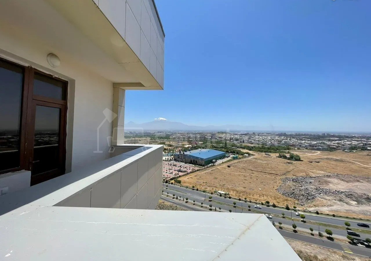 3 Սենյականոց Բնակարան Նորակառույցում, 101քմ, 17/17 հարկ, Կապիտալ Վերանորոգված