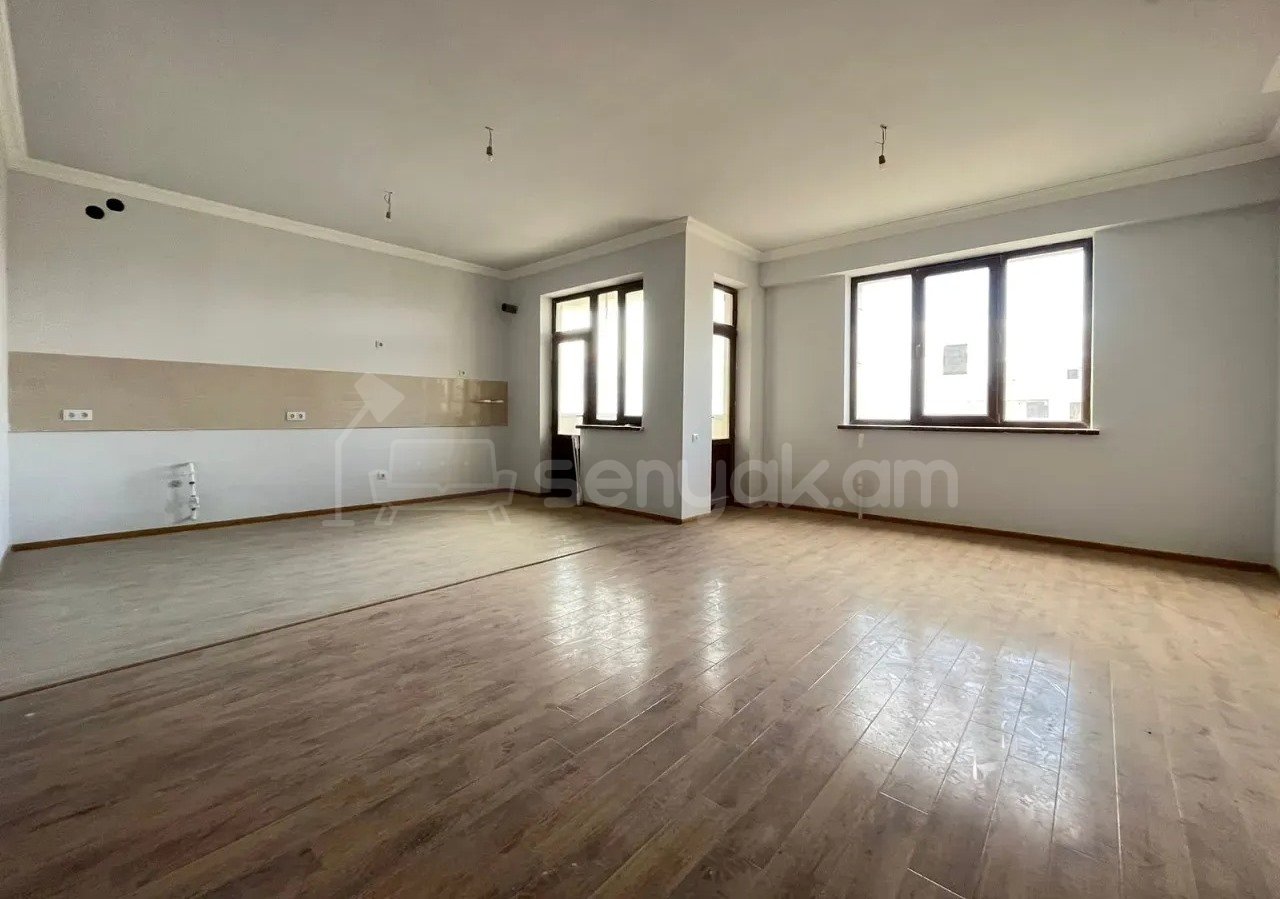 3 Սենյականոց Բնակարան Նորակառույցում, 101քմ, 17/17 հարկ, Կապիտալ Վերանորոգված