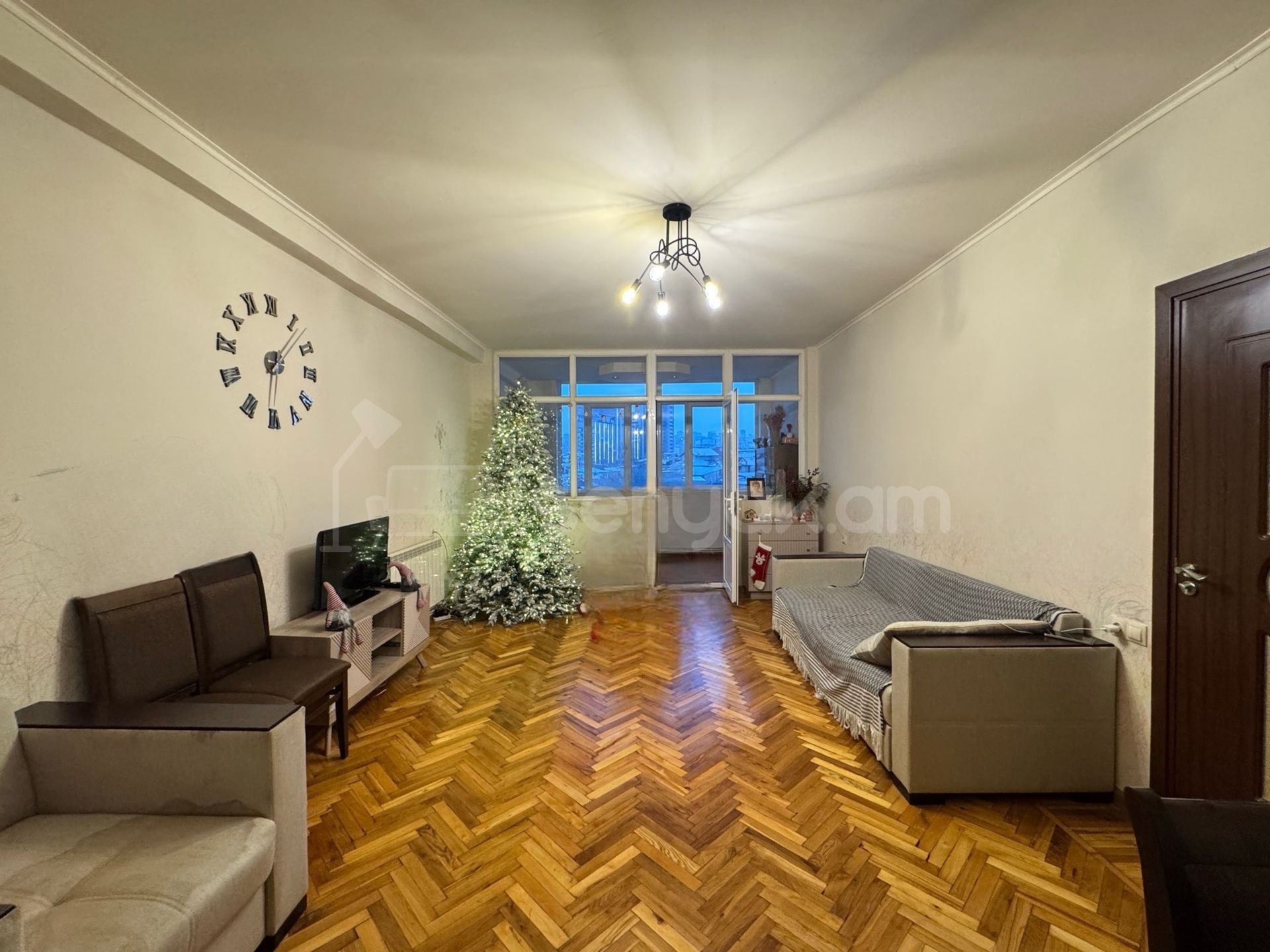 3 Սենյականոց Բնակարան, 99քմ, 9/9 հարկ, Կոսմետիկ Վերանորոգված