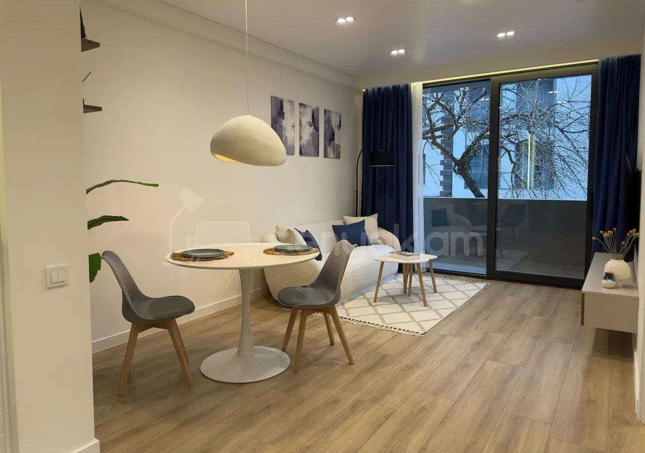 2 Սենյականոց Բնակարան, 50քմ, 2/10 հարկ, Դիզայներական Վերանորոգված