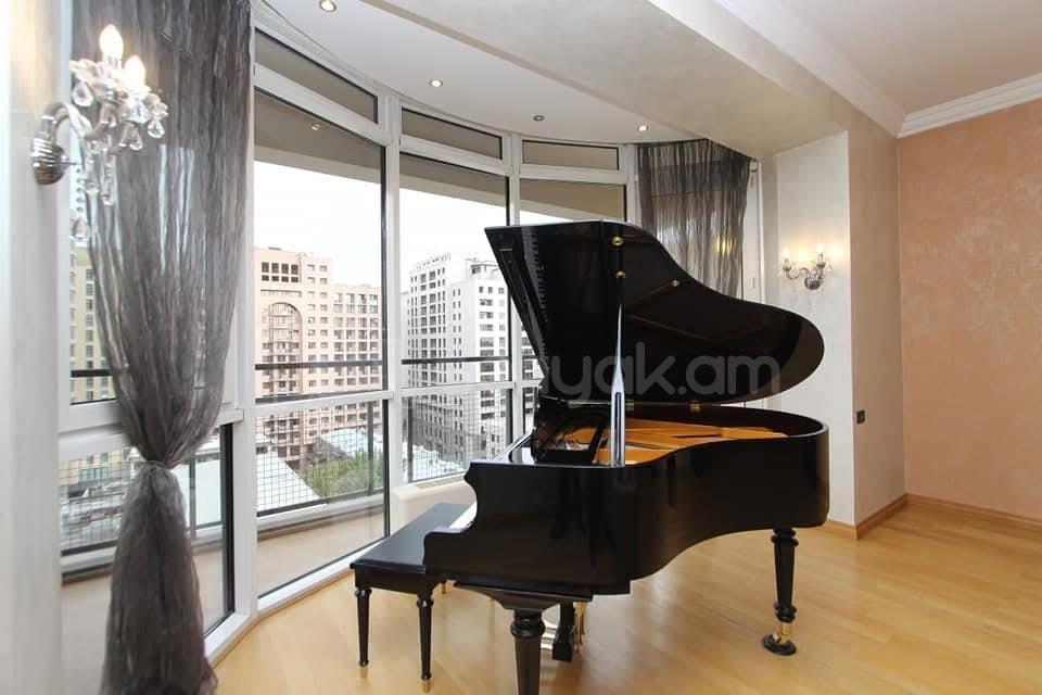 3 Սենյականոց Բնակարան Նորակառույցում, 80քմ, 7/12 հարկ, Դիզայներական Վերանորոգված