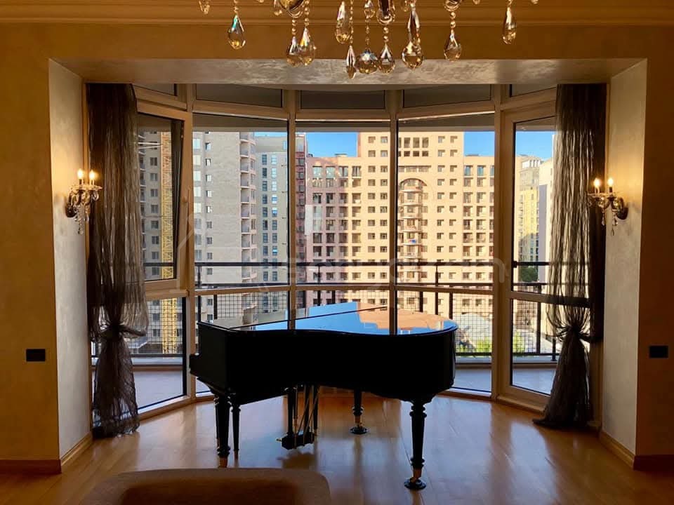 3 Սենյականոց Բնակարան Նորակառույցում, 80քմ, 7/12 հարկ, Դիզայներական Վերանորոգված