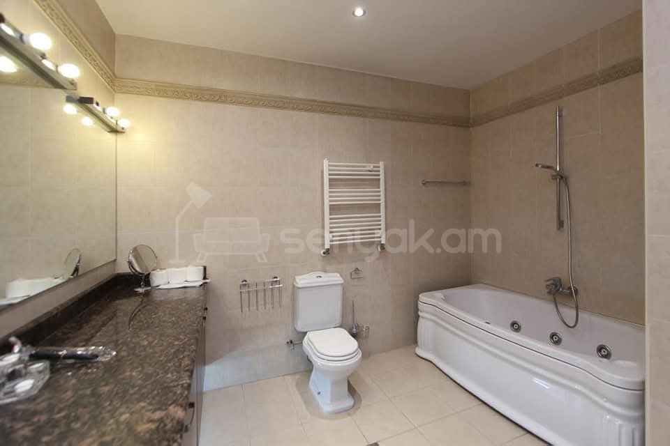 3 Սենյականոց Բնակարան Նորակառույցում, 80քմ, 7/12 հարկ, Դիզայներական Վերանորոգված