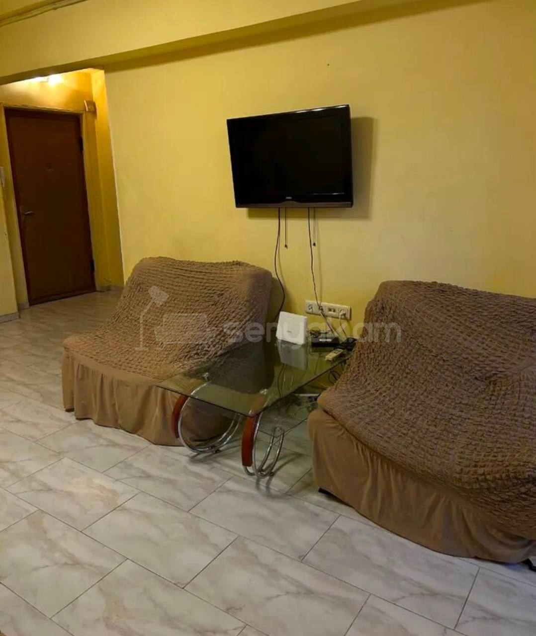 2 Սենյականոց Բնակարան, 42քմ, 9/11 հարկ, Նորմալ Վիճակում, Կահավորված, Արևկող