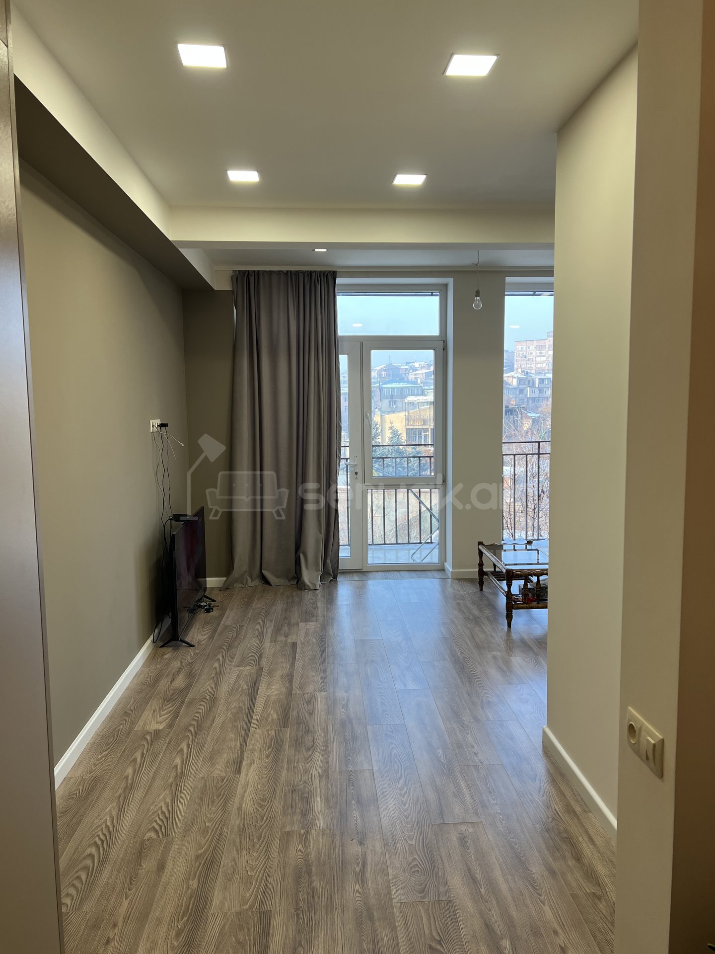 1 Սենյականոց Բնակարան Նորակառույցում, 38քմ, 3/4 հարկ, Կապիտալ Վերանորոգված